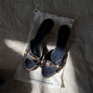 Louis Vuitton kitten heel - size 38